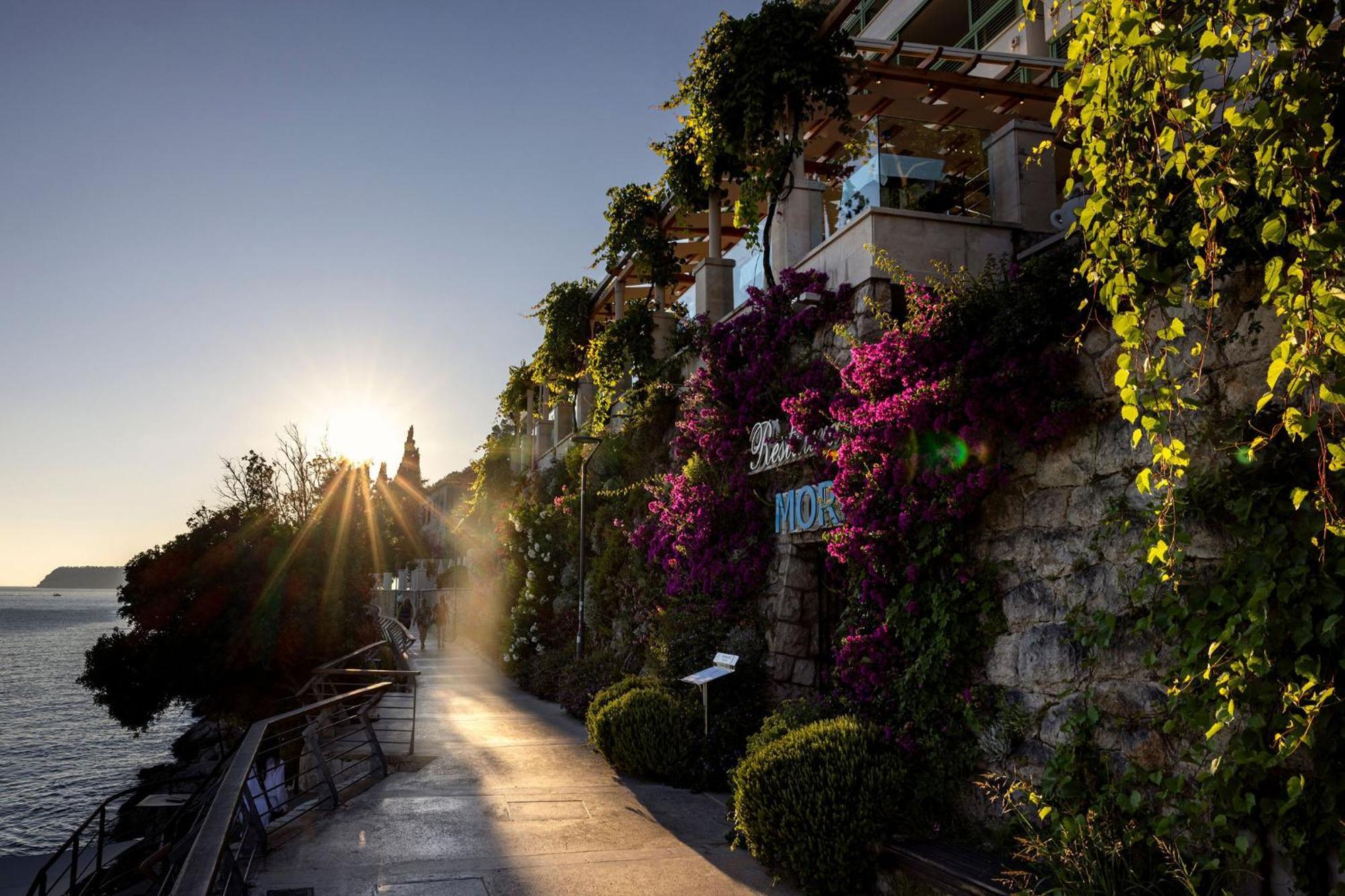 Hotel More (Adults Only) Dubrovnik Luaran gambar Sunset at the promenade